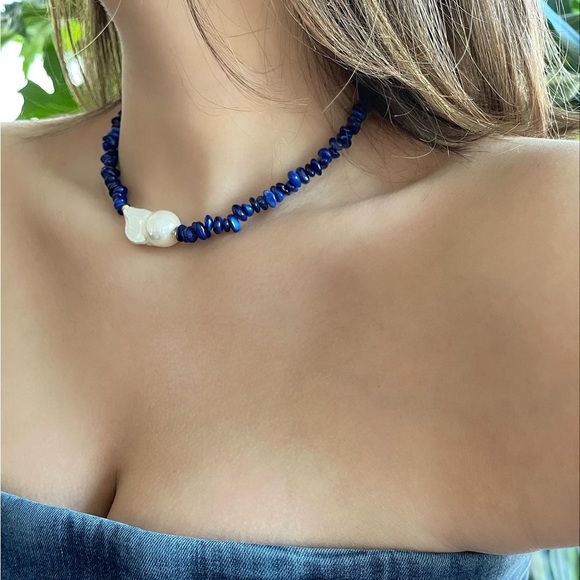 Beaded necklace - Picture 3 of 3